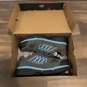 Skechers made to last for work lightweight safety toe